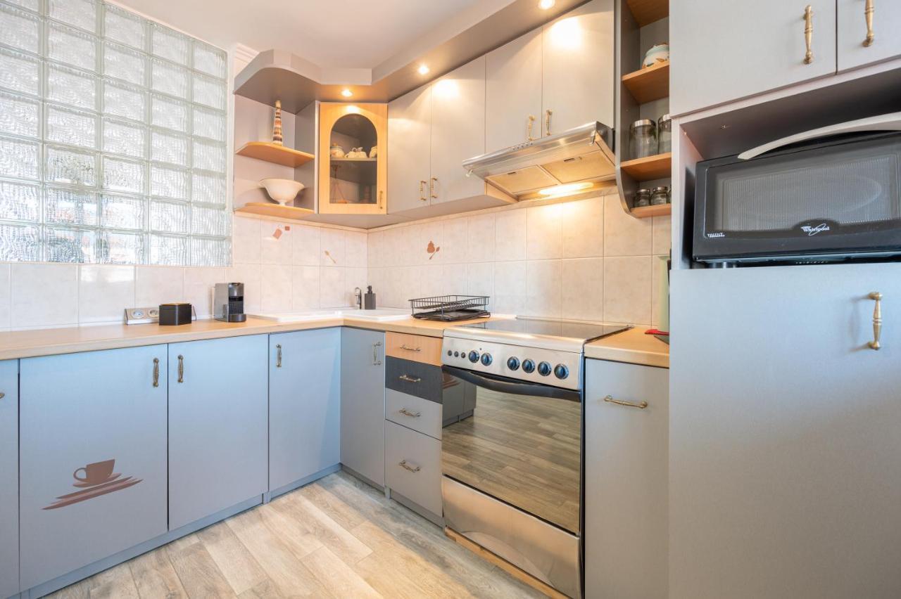 Haga Flat Apartment Oradea Ngoại thất bức ảnh